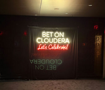 las-vegas-custom-signs-indoor-neon-1